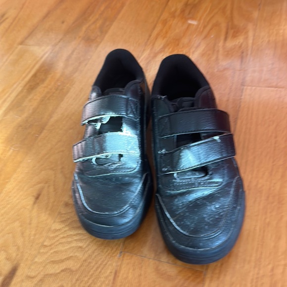 Puma sneakers - Picture 1 of 5